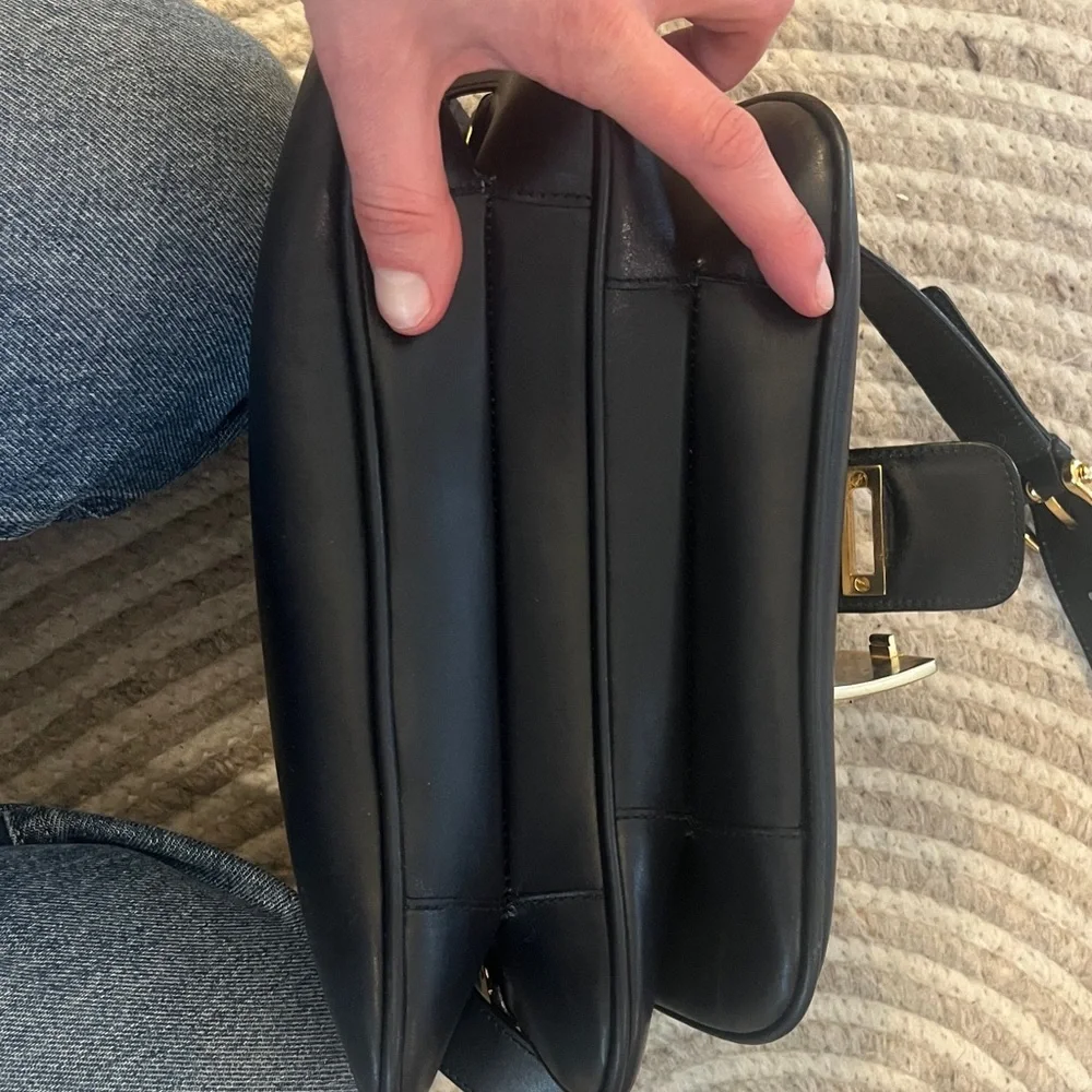 Vintage Celine Triomphe Flap Box Bag in Midnight gold hardware - Picture 15 of 16